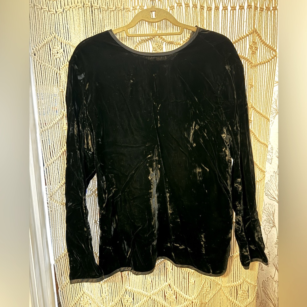 Vintage Brooks Brothers women’s velvet top